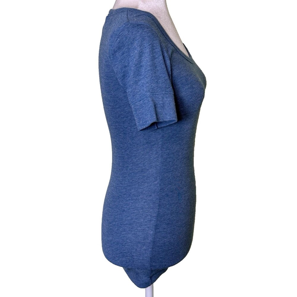 Women Blue Scoop Neck Short Sleeve Knit Top Fitted Basic Tee Minimalist Size Med - Picture 4 of 8
